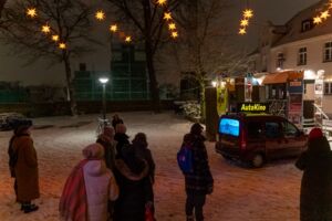 Autokino mit Zuschauern